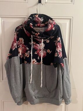 Floral Funnel Neck Pullover Hoodie - Black & Gray
